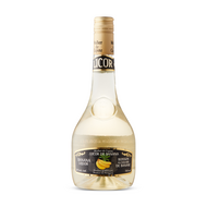Eduardo Ferreira Mulher De Capote Banana Liqueur